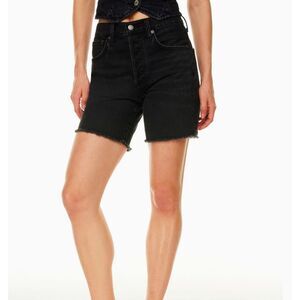 Denim Forum Aritzia black The Yoko Mid thigh short size‎ 28 raw hem high rise